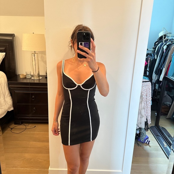 2 Princess Polly Dresses - size 2 (black), XS/S (pink/orange) - Picture 2 of 6